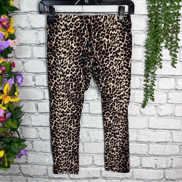 §🌸5/$25🌸One Blonde One Brunette Leopard Printed Cropped Leggings Size S/M - Picture 10 of 16